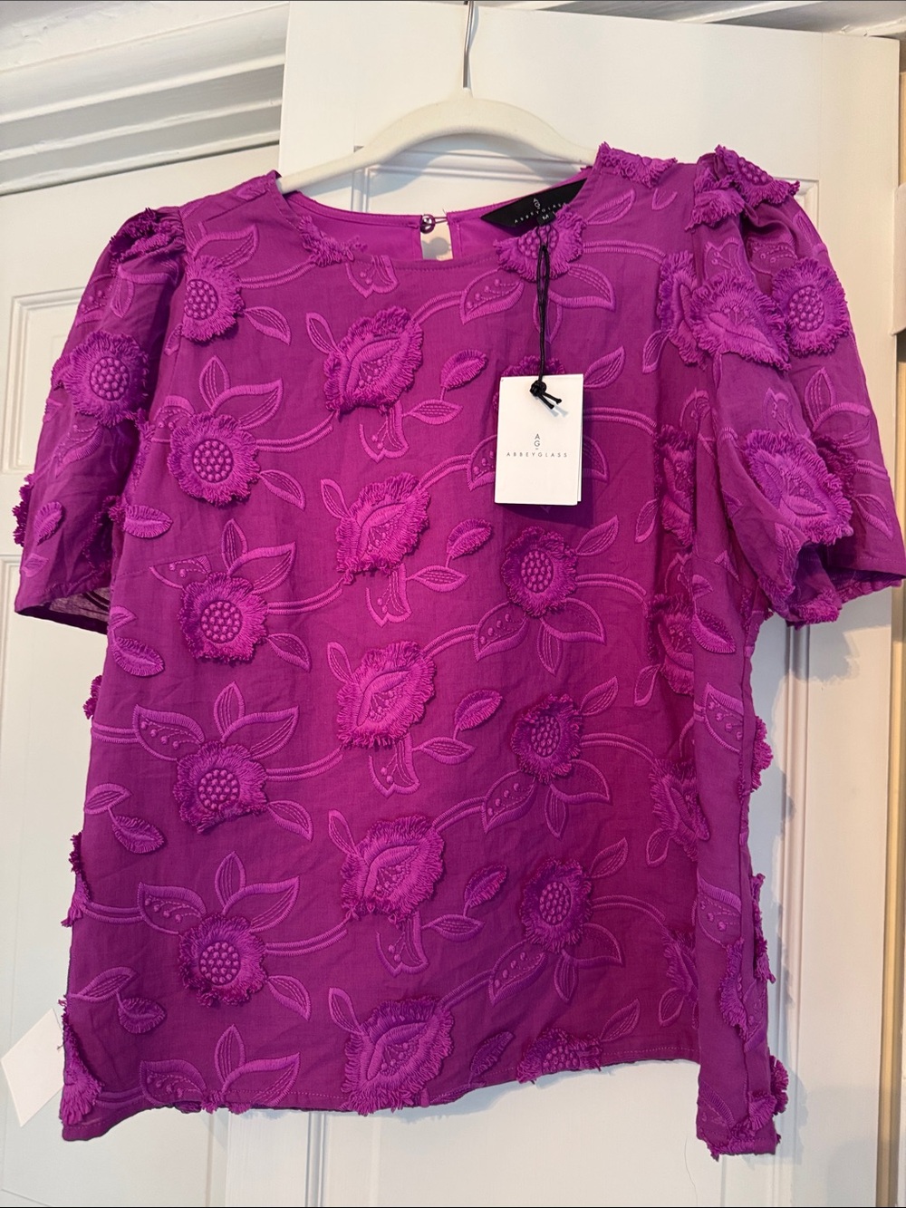Abbey Glass Magenta Floral Appliqué Puff-Sleeve Blouse